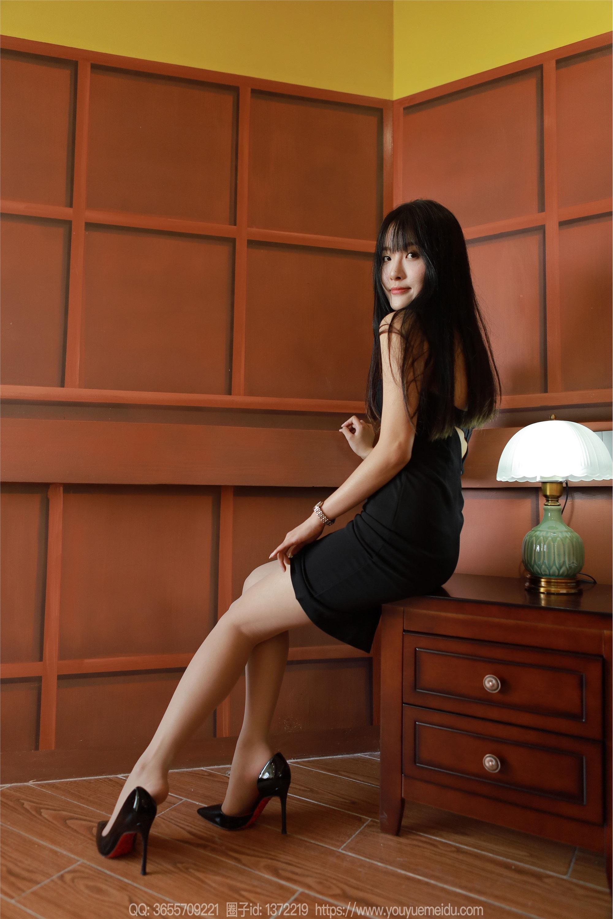 IESS异思趣向  2024.09.22 丝享家 1852 婉萍《黑色礼裙（上）》